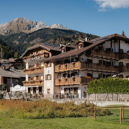 Hotel La Montanara Predazzo Buitenkant foto